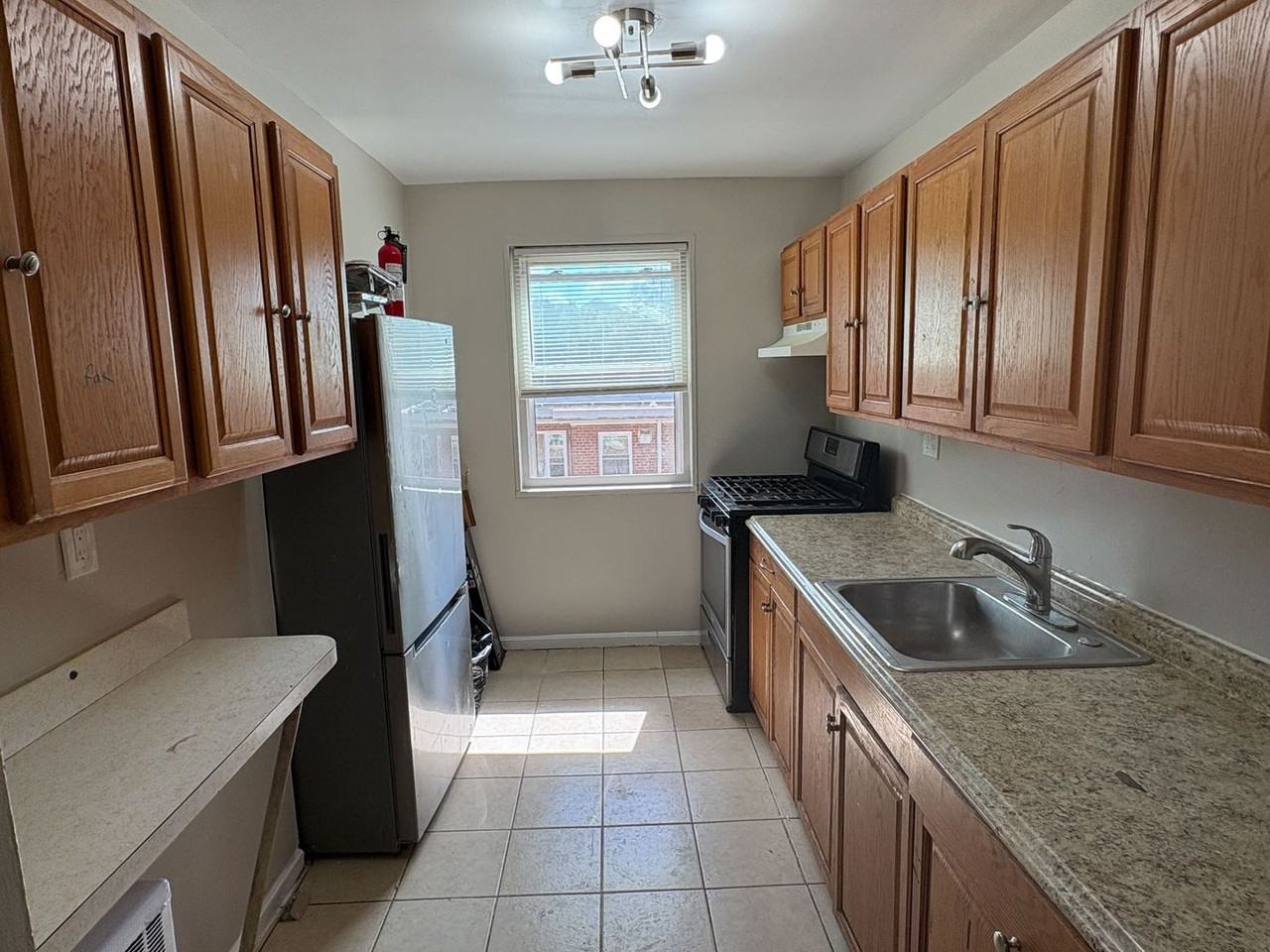 2311 Altamont Pl Se #202