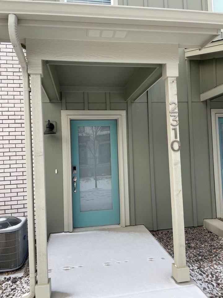 2310 Shoshone Pl - Photo 2 of 37