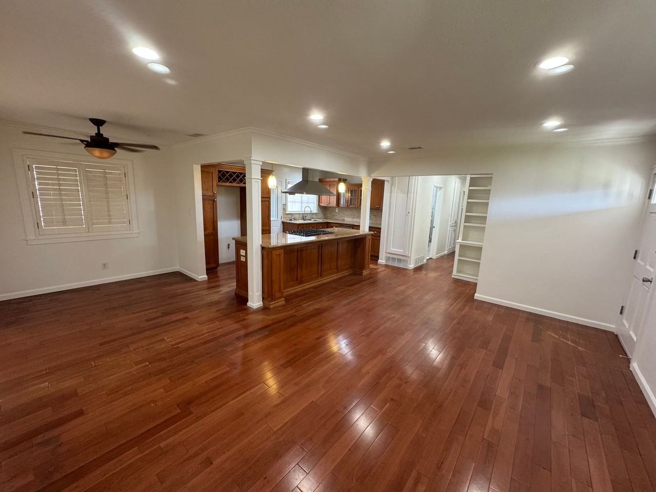 16721 Kingside Drive - Photo 6 of 12