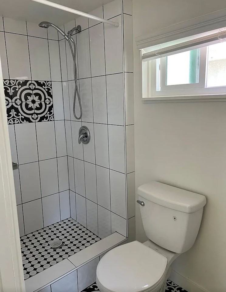 631 Indiana Ave - Photo 6 of 18