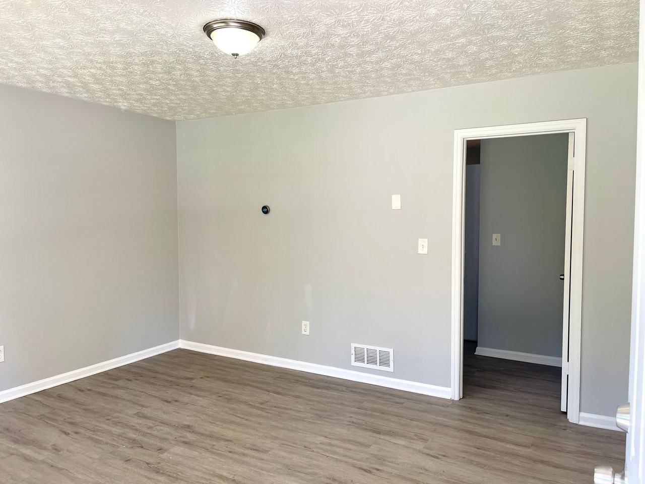 90 Church St - Photo 3 of 16