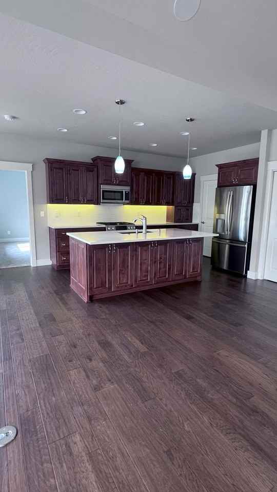 705 W Basalt Ridge Dr - Photo 2 of 17