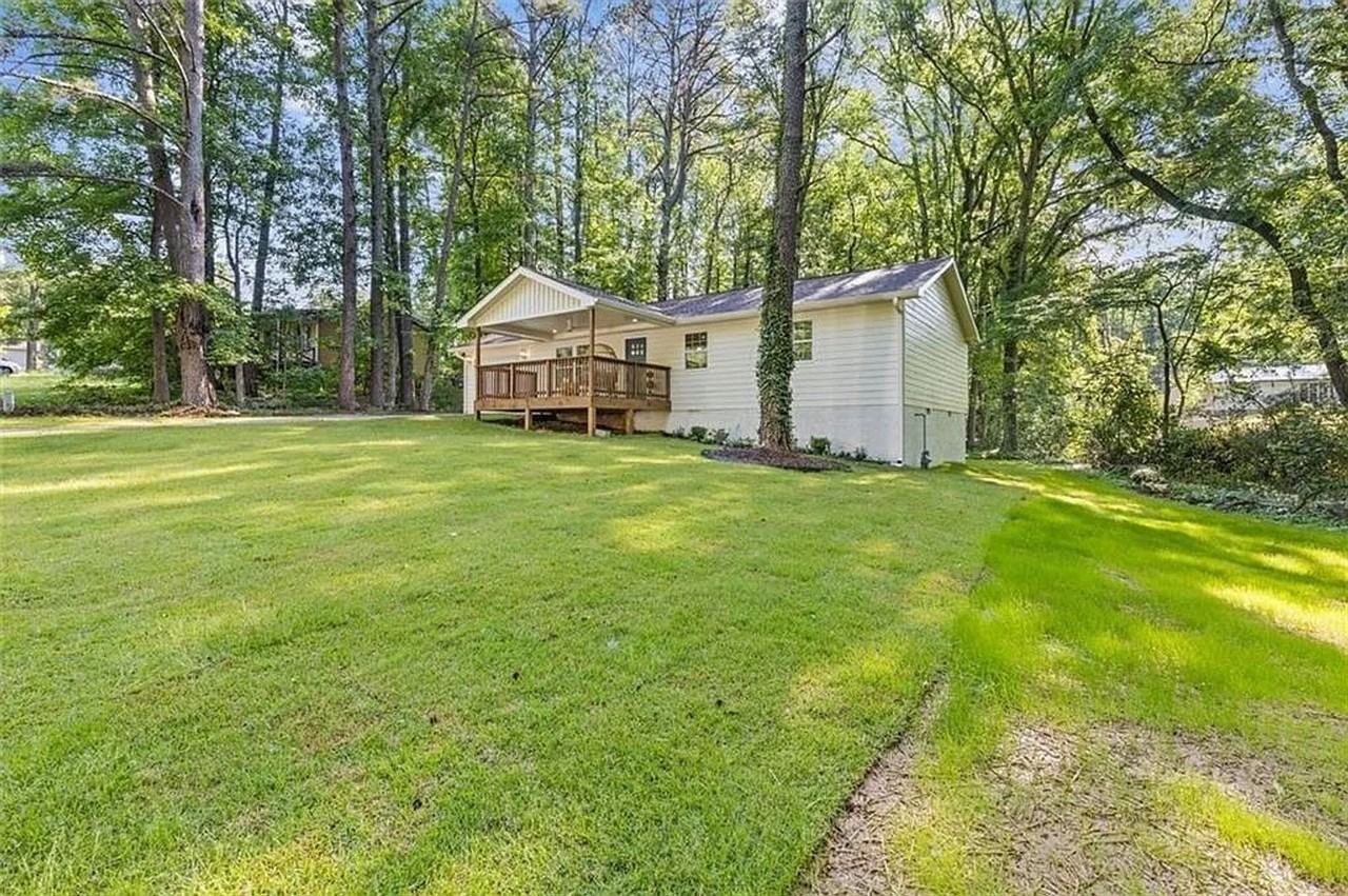 2856 Bay Leaf Dr Se - Photo 2 of 31