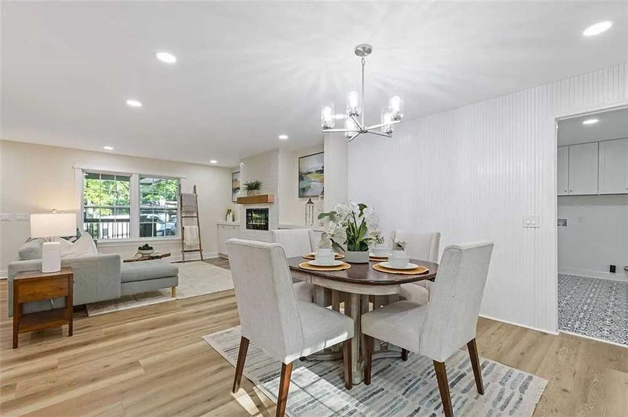 2856 Bay Leaf Dr Se - Photo 7 of 31