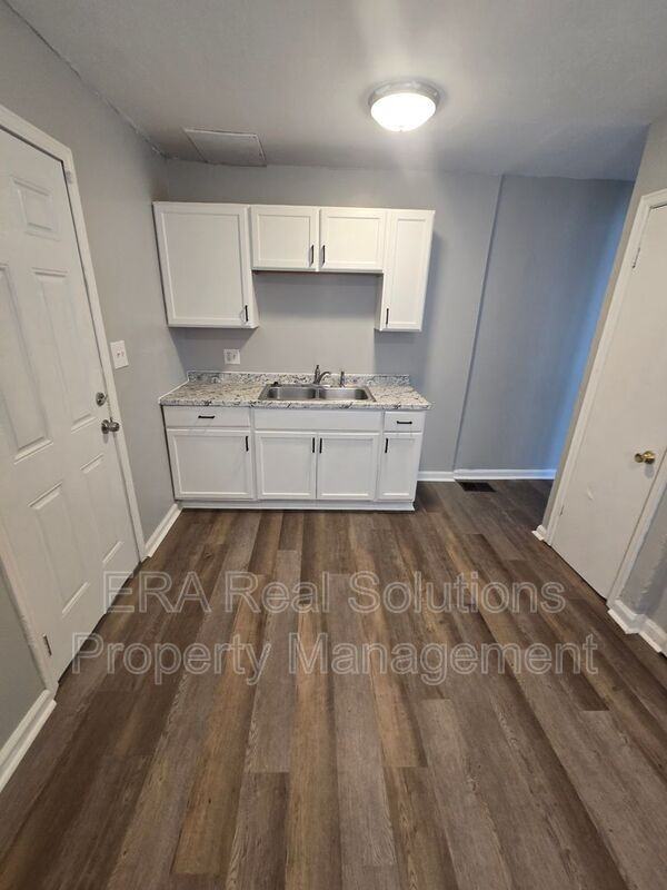 1732 E Whittier St - Photo 7 of 14