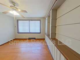 1633 Veronica Ave - Photo 1 of 1