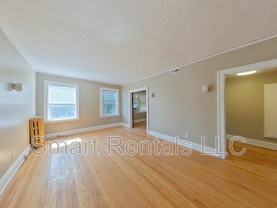 5618 S Grand Blvd - Photo 1 of 1