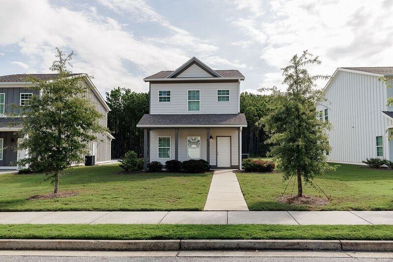 476 Oconner Blvd - Photo 2 of 36