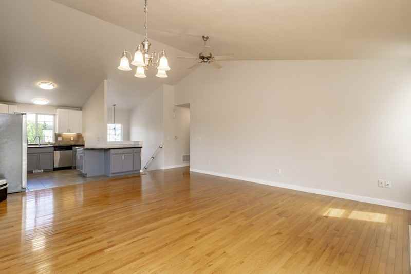 7804 207th St E - Photo 6 of 28