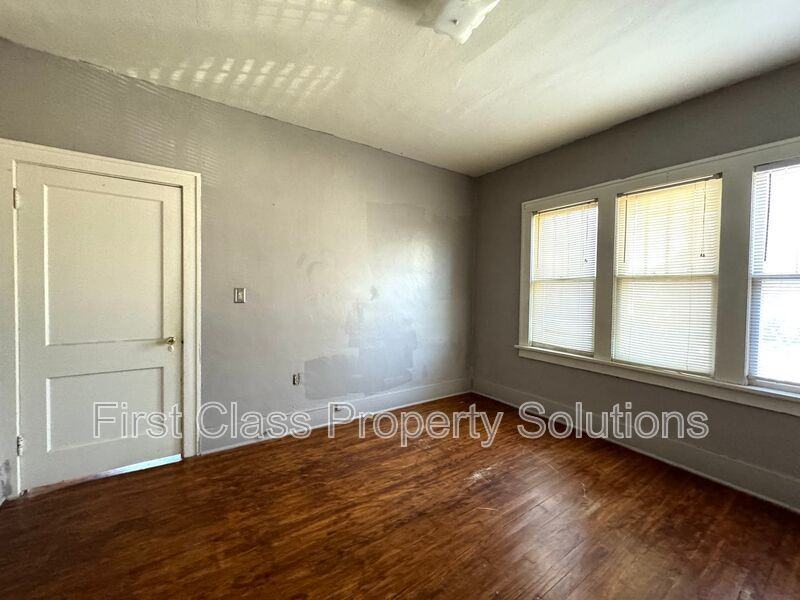 1400 Northwest 22nd Street - Photo 7 of 20