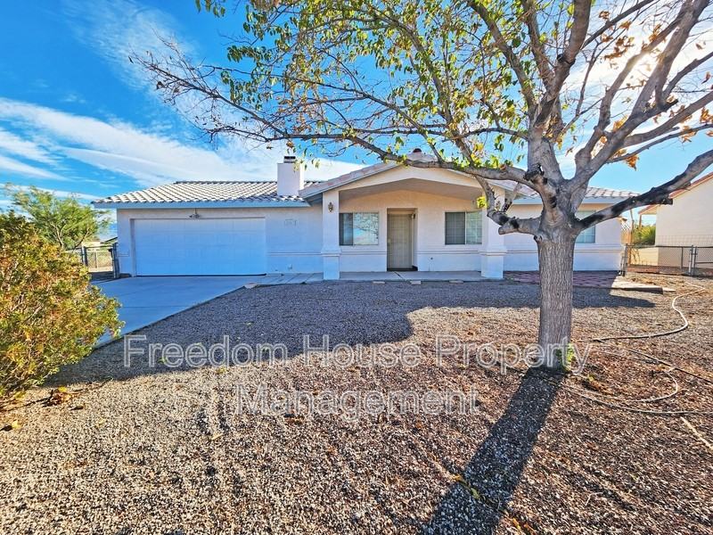 2341 Yakima Ave - Photo 2 of 35