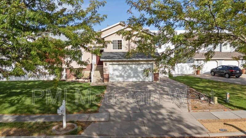 2533 Sw - Photo 2 of 28