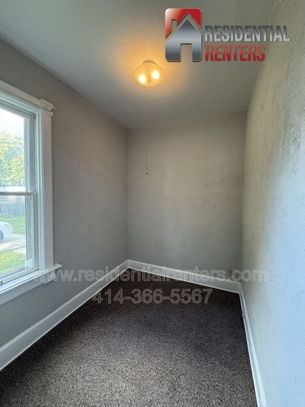 202 East North Avenue - Photo 6 of 10