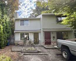 2738 Se 62nd Ave - Photo 1 of 1