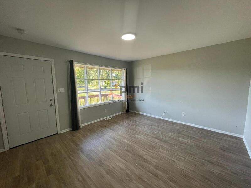 5333 Aspen Ave - Photo 3 of 12