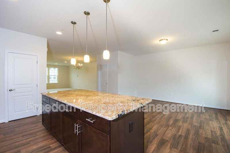 14894 Mason Creek Circle - Photo 5 of 25