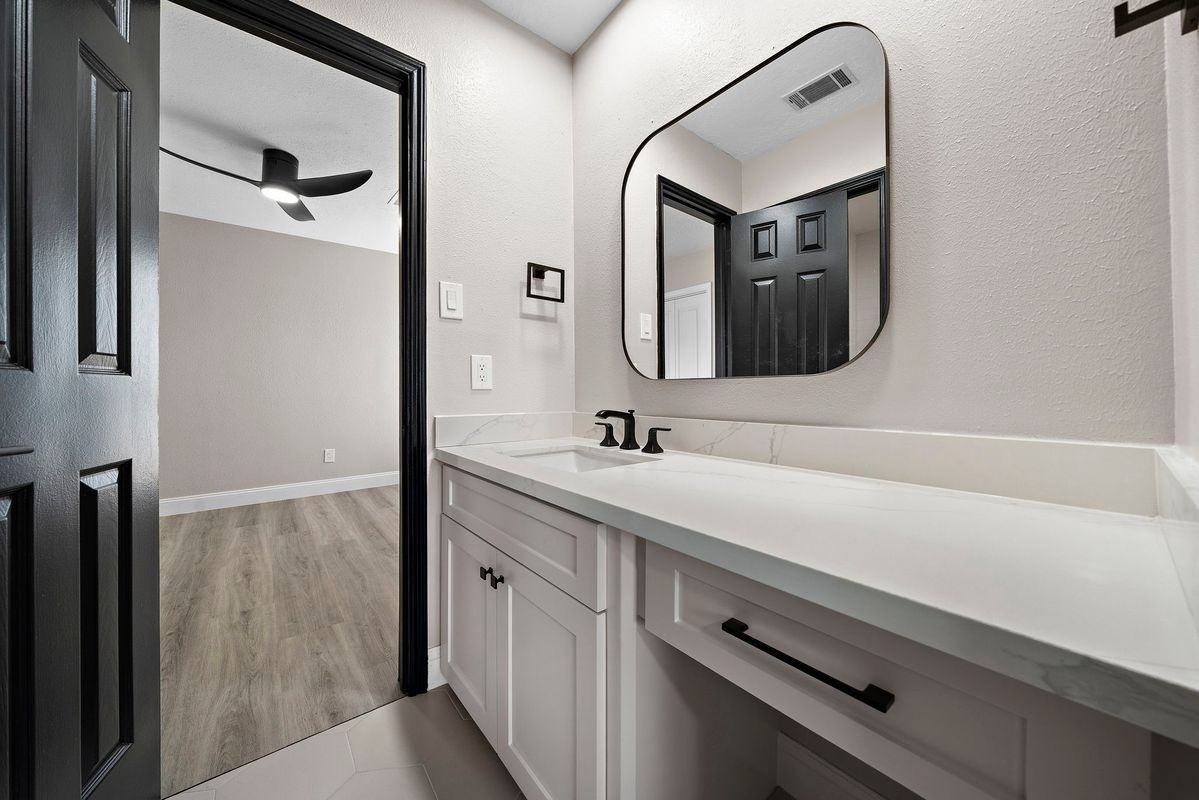 1631 Gingerleaf Ln - Photo 3 of 3