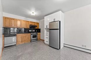 245 Harman St #1R - Photo 1 of 1