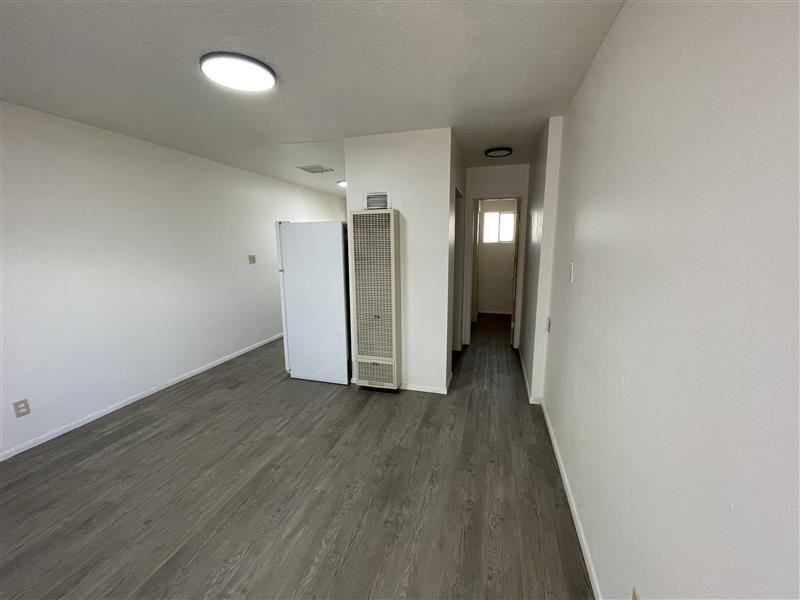 1914 Gold Ave Se - Photo 4 of 31