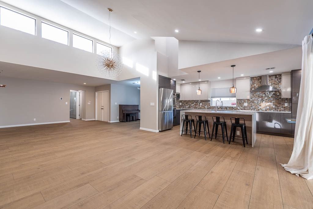 6876 Palmar Ct - Photo 5 of 47