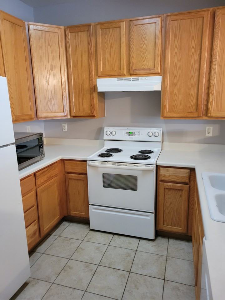2855 Rock Creek Cir #206 - Photo 3 of 16