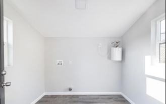8212 Park View Dr - Photo 1 of 1