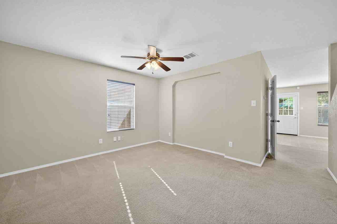 7810 Liberty Horse - Photo 6 of 32