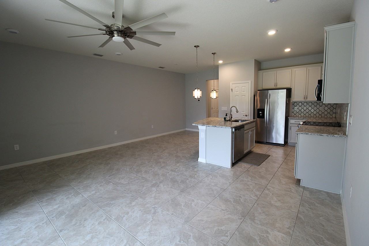 2922 Grand Kemerton Pl - Photo 3 of 27