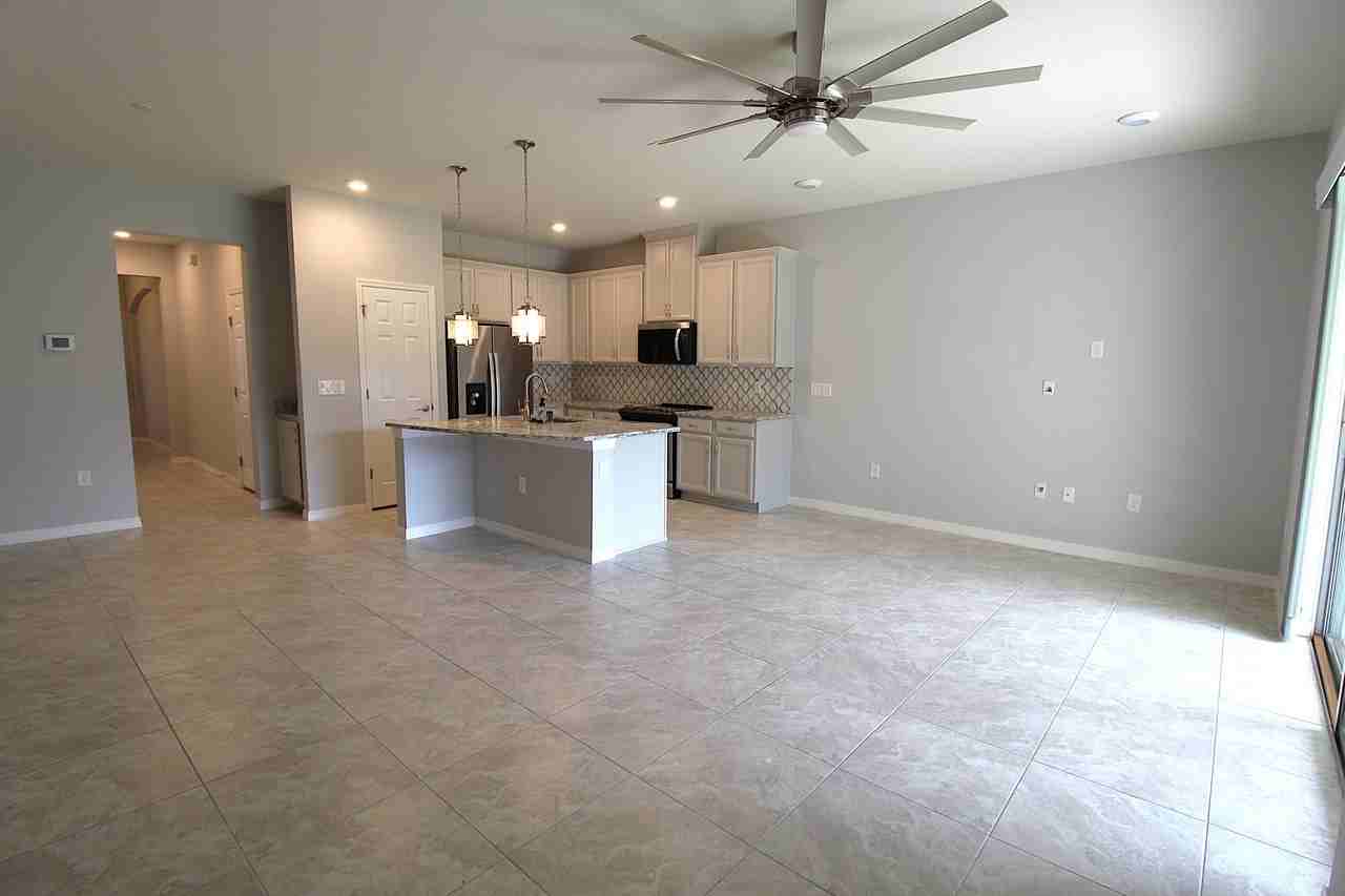 2922 Grand Kemerton Pl - Photo 2 of 27