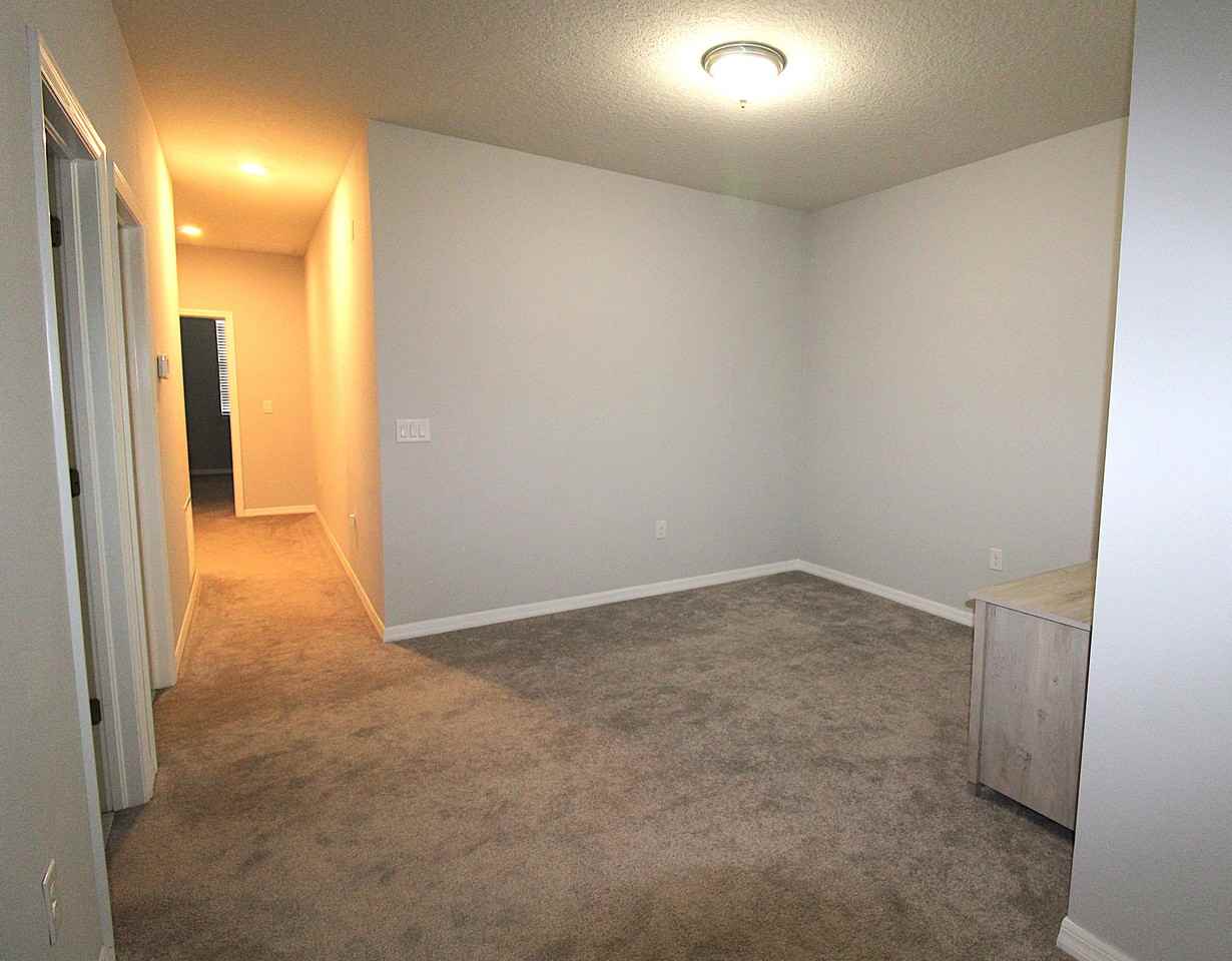 2922 Grand Kemerton Pl - Photo 7 of 27