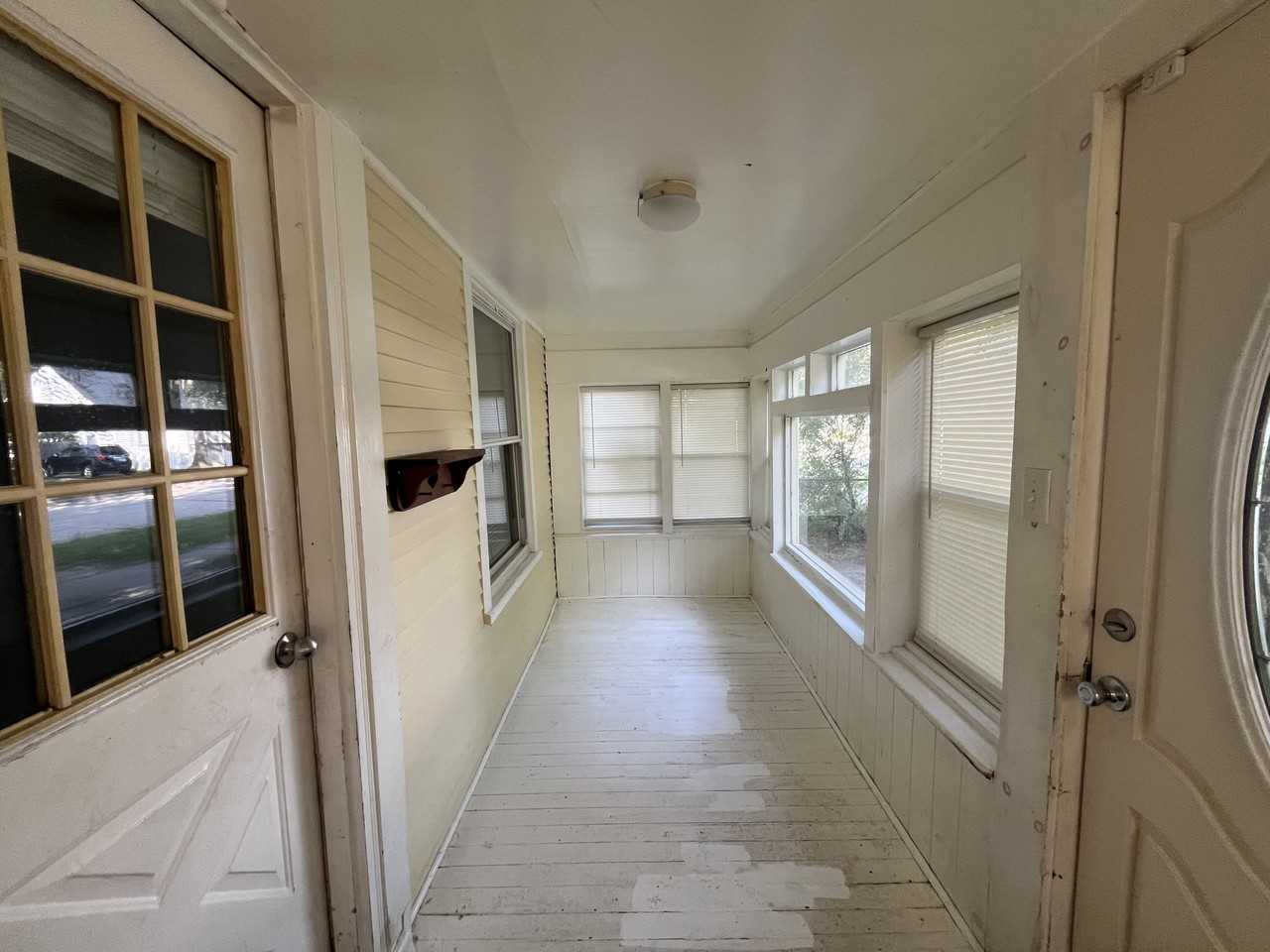 1231 E Forest Ave - Photo 2 of 12