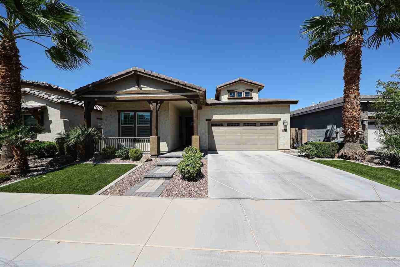 248 E Desert Broom Dr - Photo 2 of 36