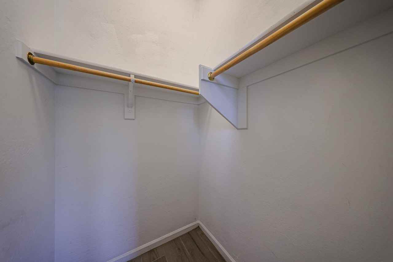 248 E Desert Broom Dr - Photo 7 of 36