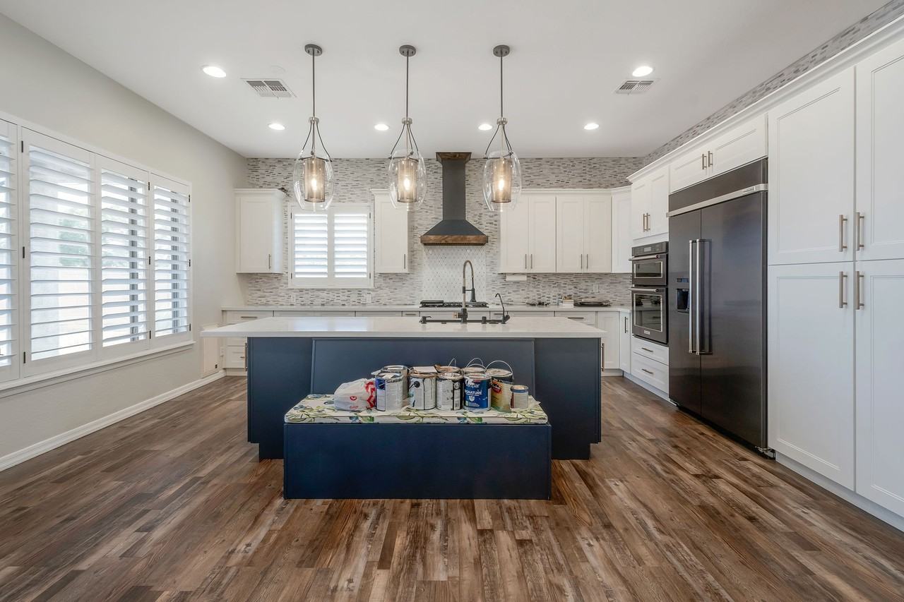 374 W Azalea Dr - Photo 3 of 15