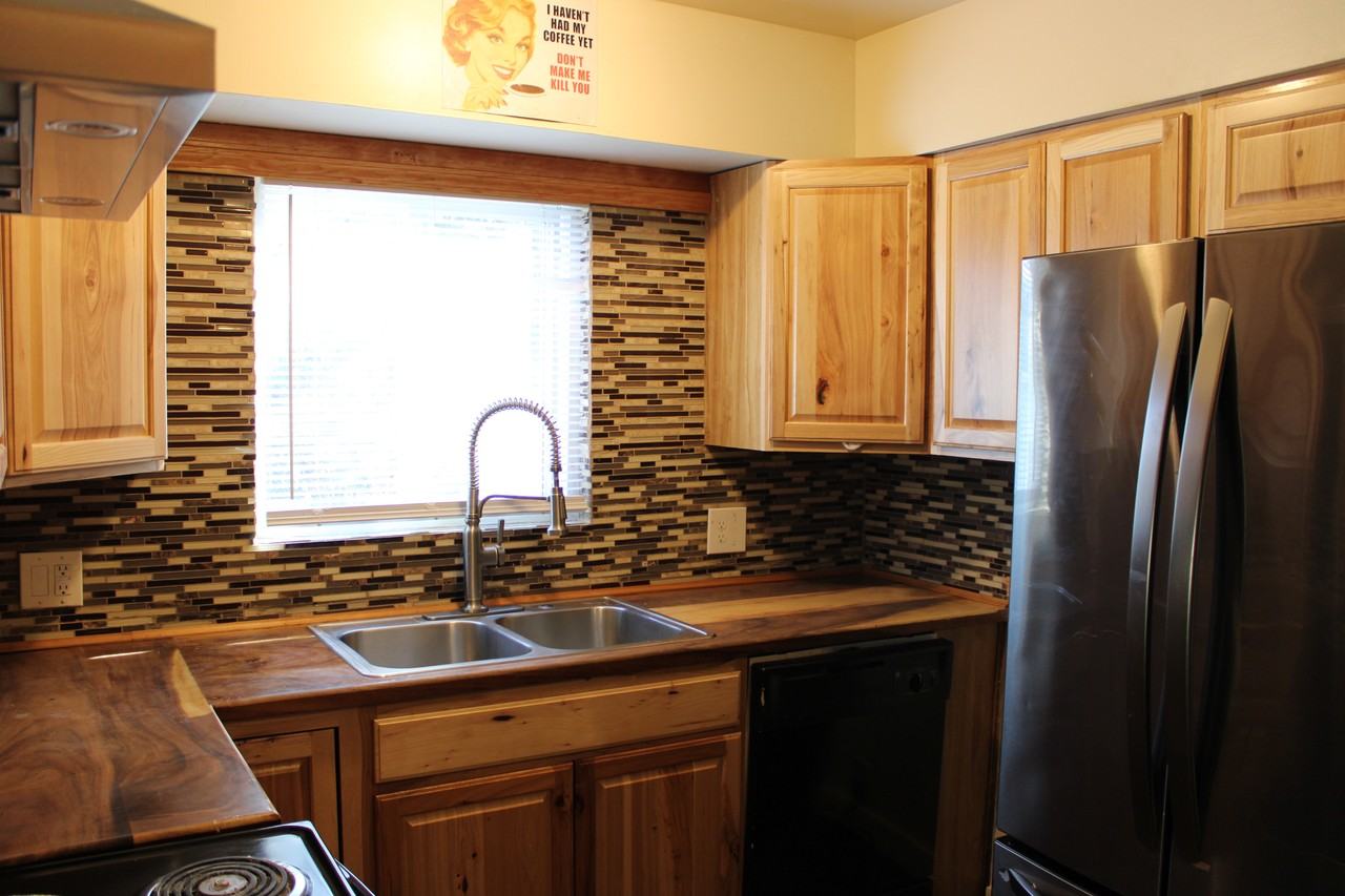 4325 Se Cedar St #NA - Photo 3 of 20
