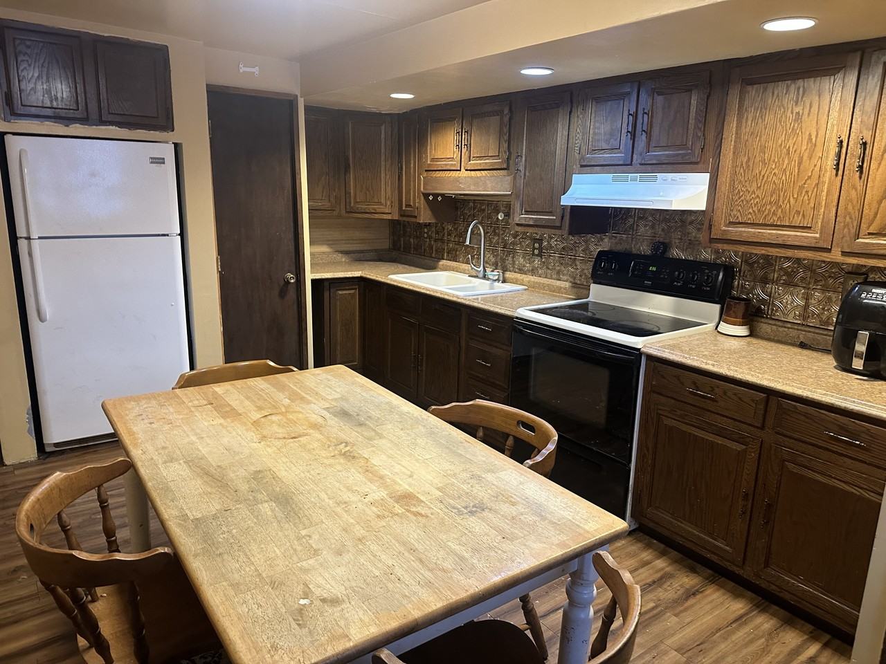 219 W Mahanoy St #NA - Photo 2 of 13