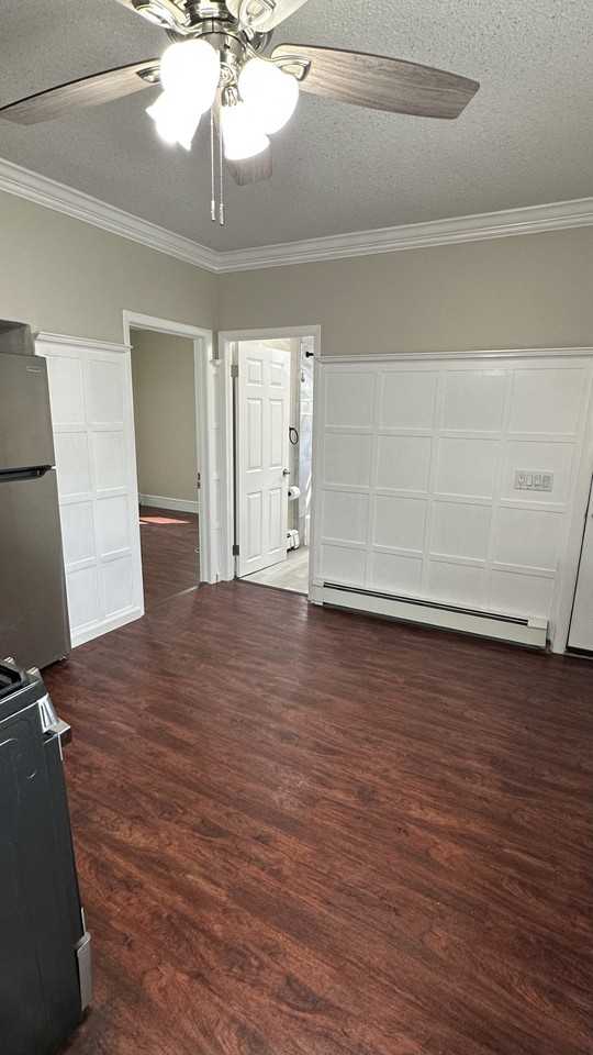 227 Unit St #1 - Photo 2 of 9