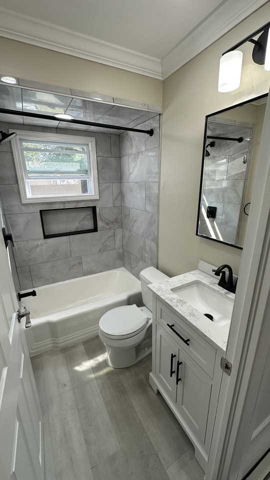 227 Unit St #1 - Photo 3 of 9