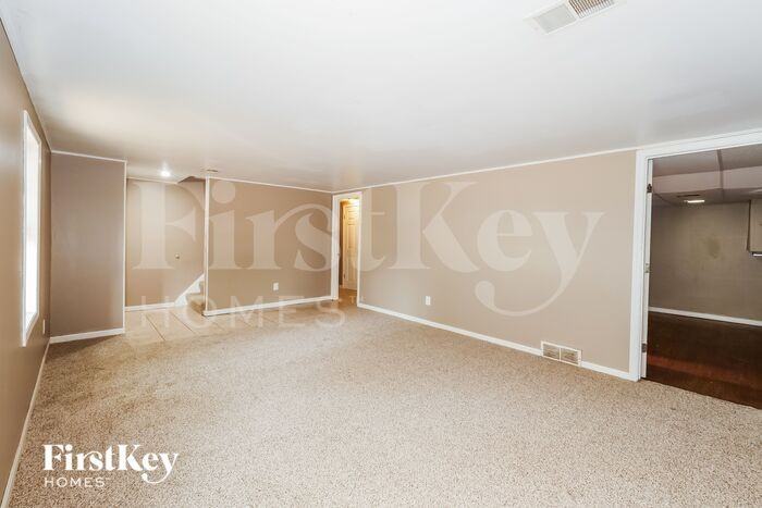 5641 N Drury Ave - Photo 2 of 16