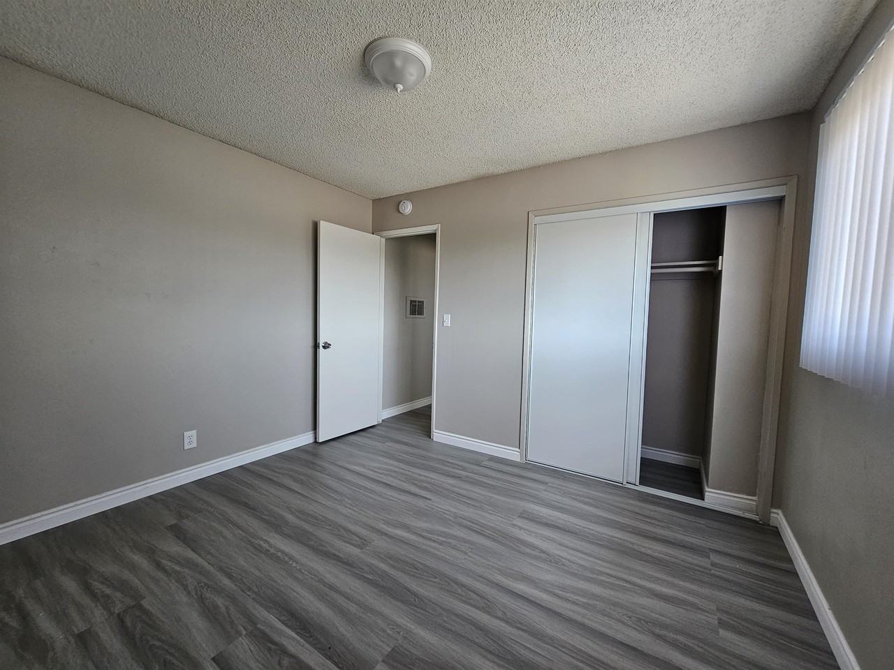 XUYI, LLC / 1240 - Photo 6 of 15