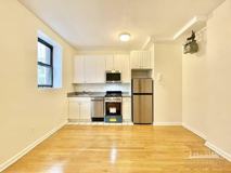 305 W 45th St #3B - Photo 1 of 1