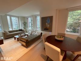 featured image of 335 8th Ave #603