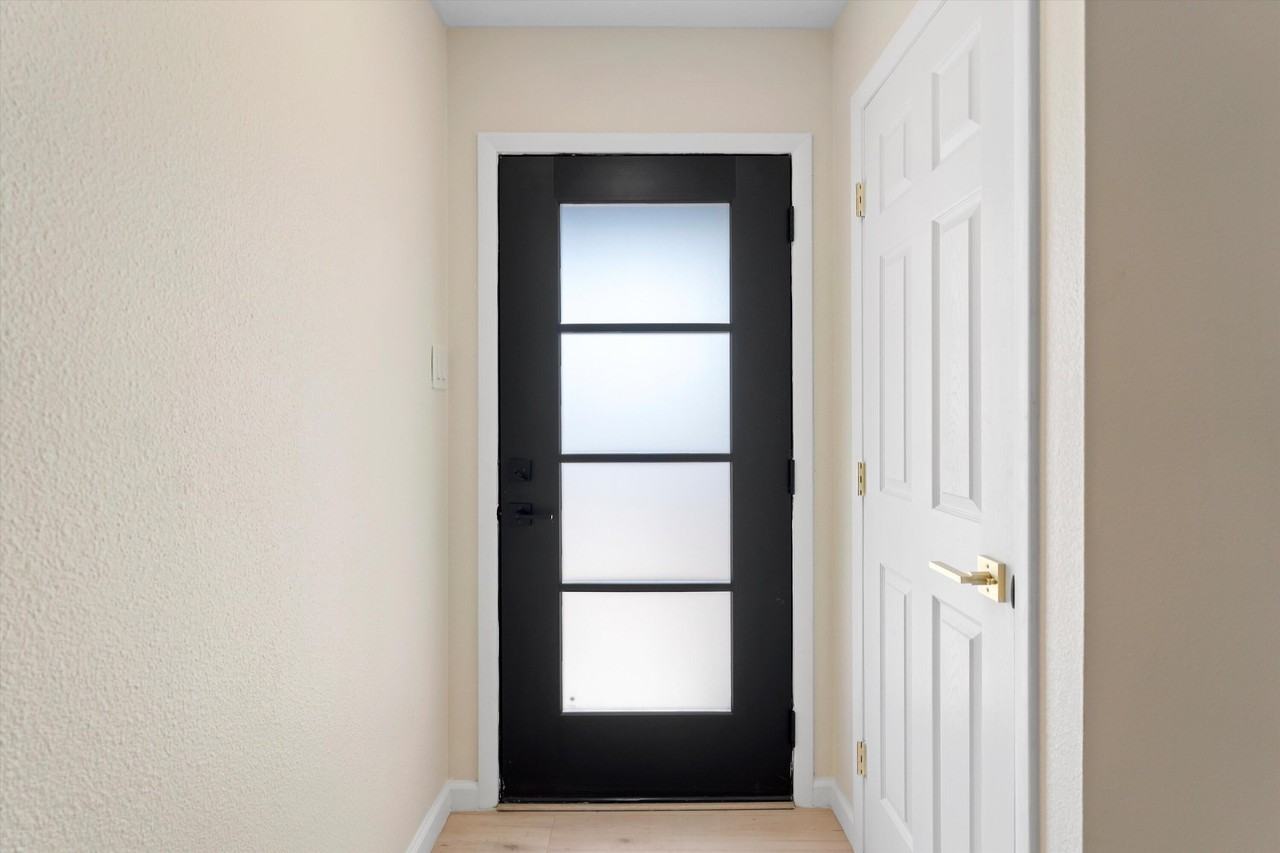 3329 Siringo Rd - Photo 3 of 35