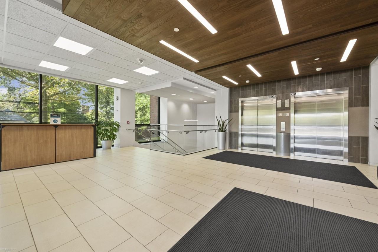 16815 E Jefferson Ave - Photo 3 of 35