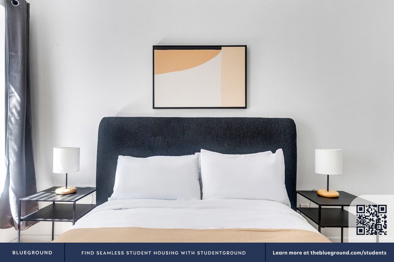 501 1/2 East 83rd Street - Photo 6 of 22