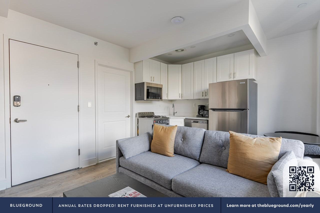 45 W 81st St #2002 - Photo 3 of 20