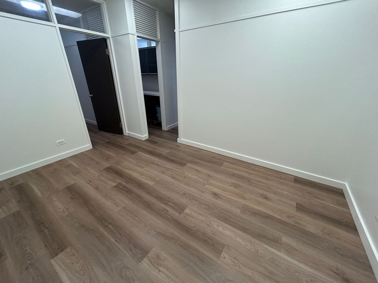 1109 12th Ave #102 - Photo 5 of 11