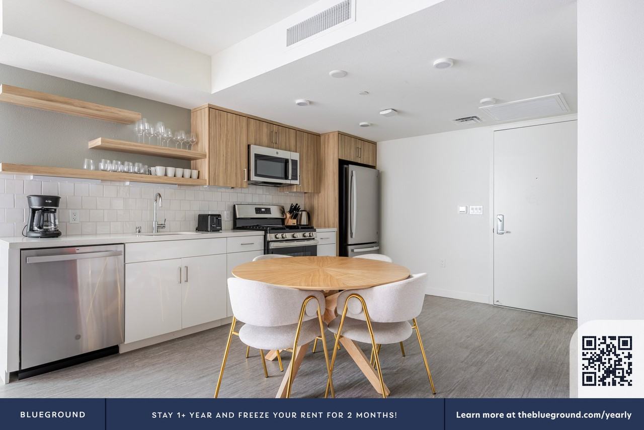 2150 Kittredge St #1954 - Photo 7 of 36