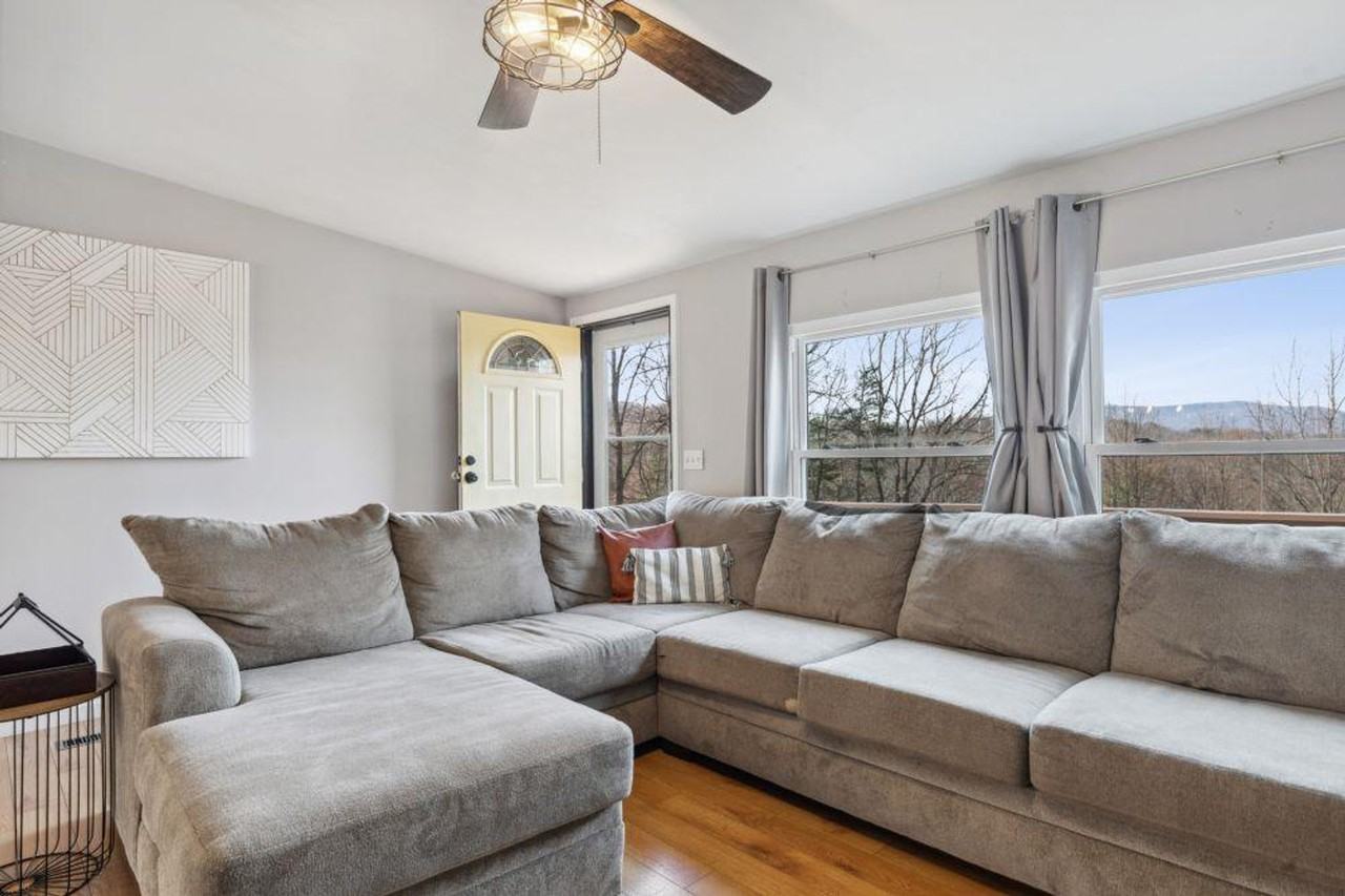 1009 Sumac Ct #1267855P - Photo 6 of 29