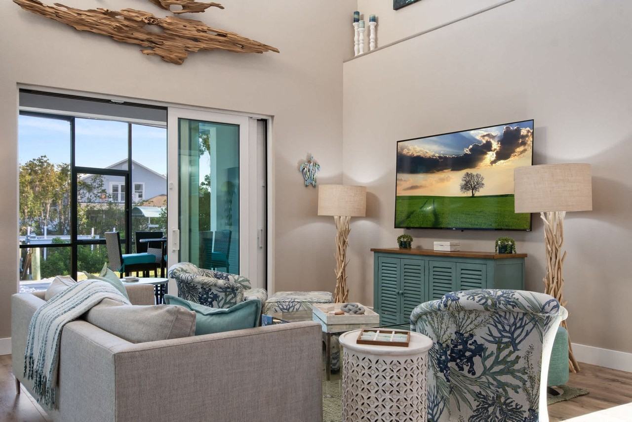 901 30th Court East #1284304P - Photo 2 of 50